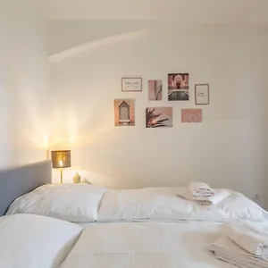 Xxxl Bed/ Free Parking/ Wiedeń