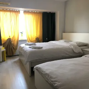 63 Apartament Bucureşti
